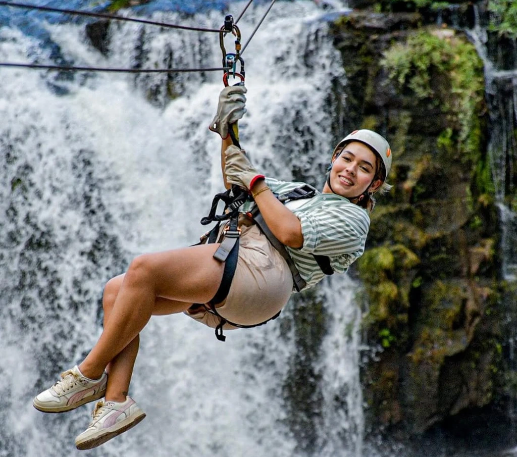 Actividades extremas en Costa Rica que puedes combinar con tu visita a Ponderosa
